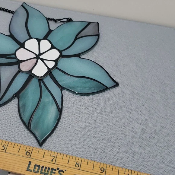 Stained Glass Flower Shape with Chain for Hanging - Picture 8 of 10